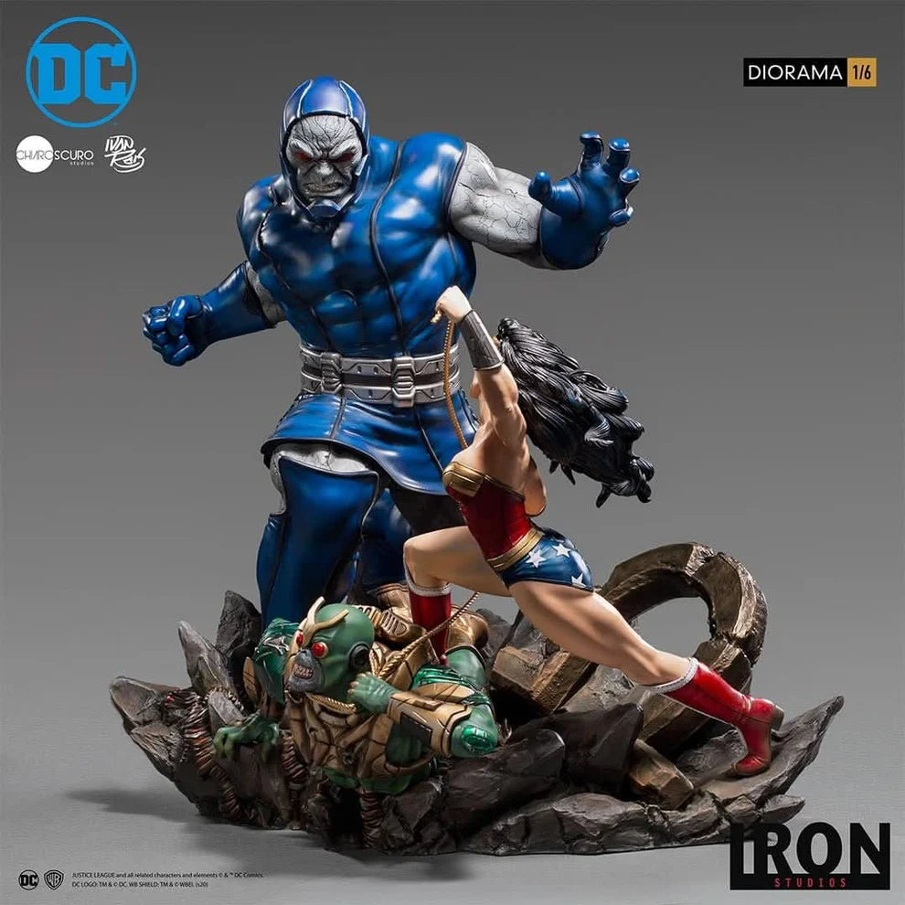 Iron Studios: DC Comics - Wonder Woman vs Darkseid by Ivan Reis: Diorama Art Scale 1/6 Statue
