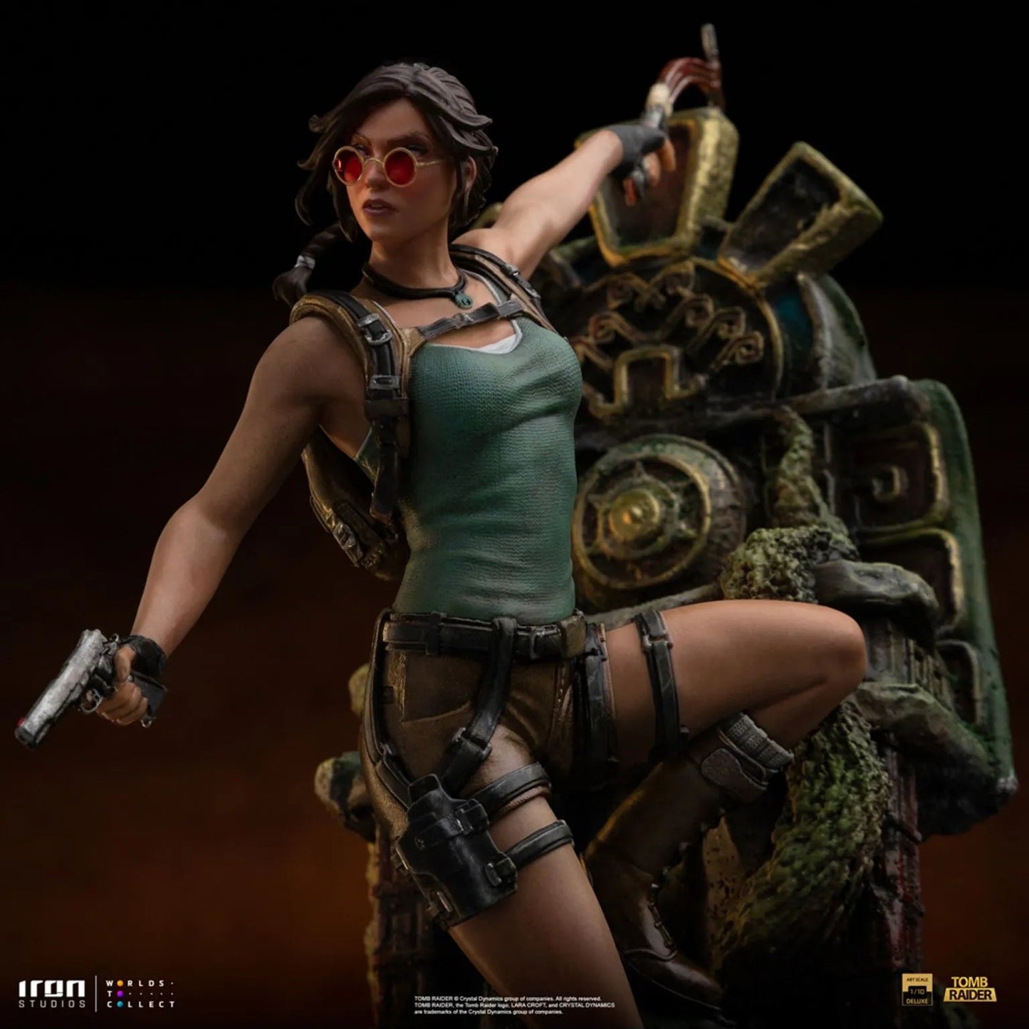 Iron Studios: Tomb Raider - Lara Croft Deluxe: Art Scale 1/10 Statue PRE ORDER