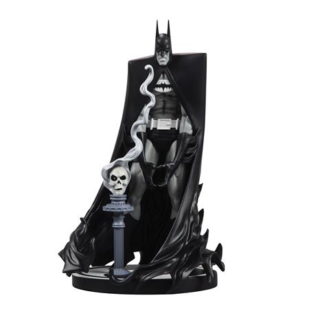 BATMAN BLACK & WHITE BY BILL SIENKIEWICZ RESIN STATUE