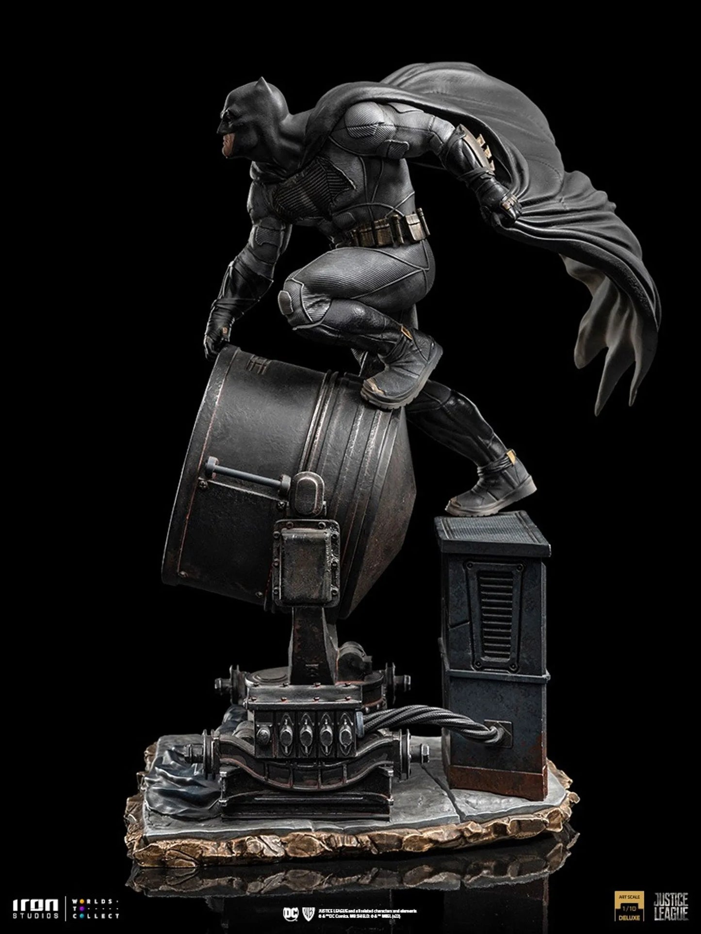 Iron Studios: Zack Snyder's Justice League - Batman On Batsignal: Art Scale 1/10 Statue