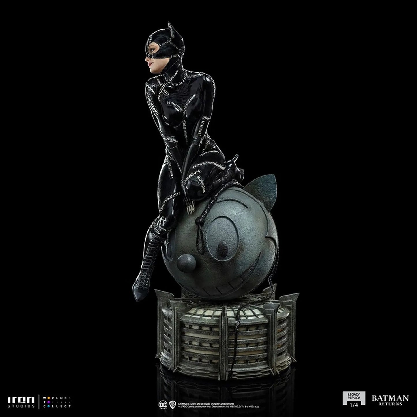 Iron Studios: Batman Returns Legacy Replica - Catwoman: Art Scale 1/4 Statue