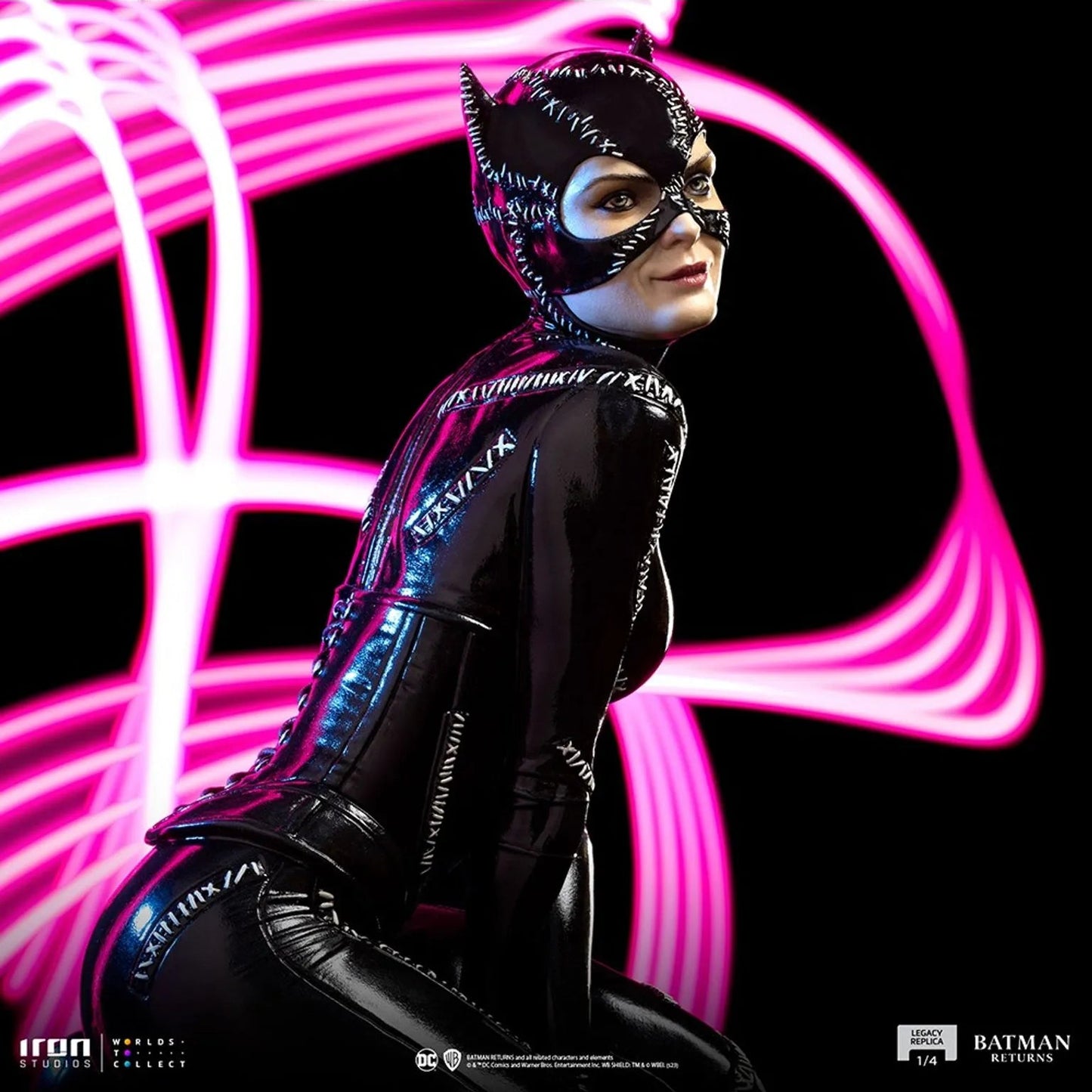 Iron Studios: Batman Returns Legacy Replica - Catwoman: Art Scale 1/4 Statue