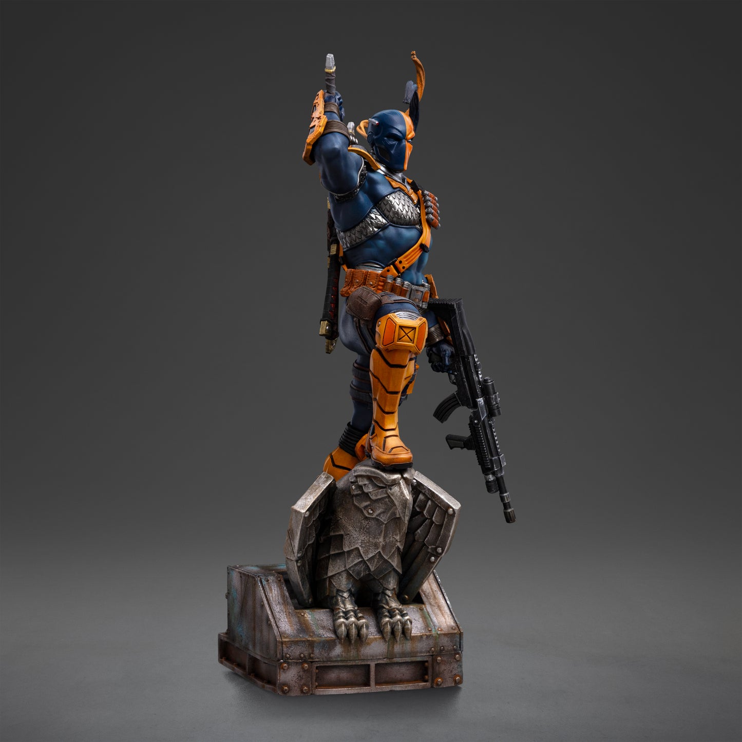 Iron Studios: DC Comics Series - Deathstroke: Art Scale 1/10 Statue PRE ORDER