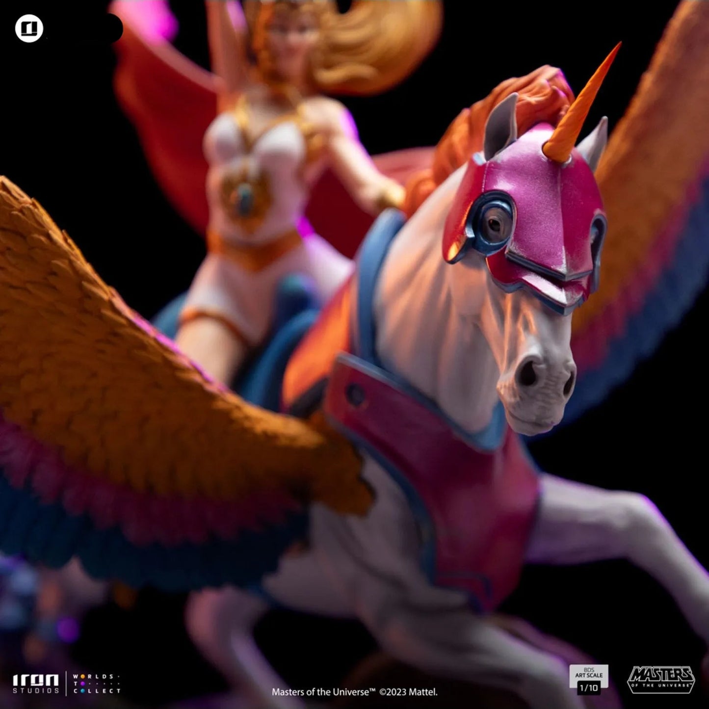 Iron Studios: Masters Of The Universe - She-Ra & Swift Wind: Art Scale 1/10 Statue