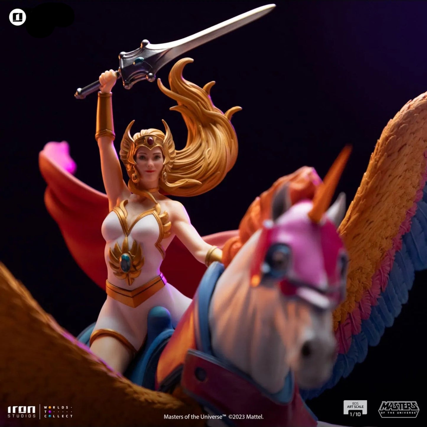 Iron Studios: Masters Of The Universe - She-Ra & Swift Wind: Art Scale 1/10 Statue